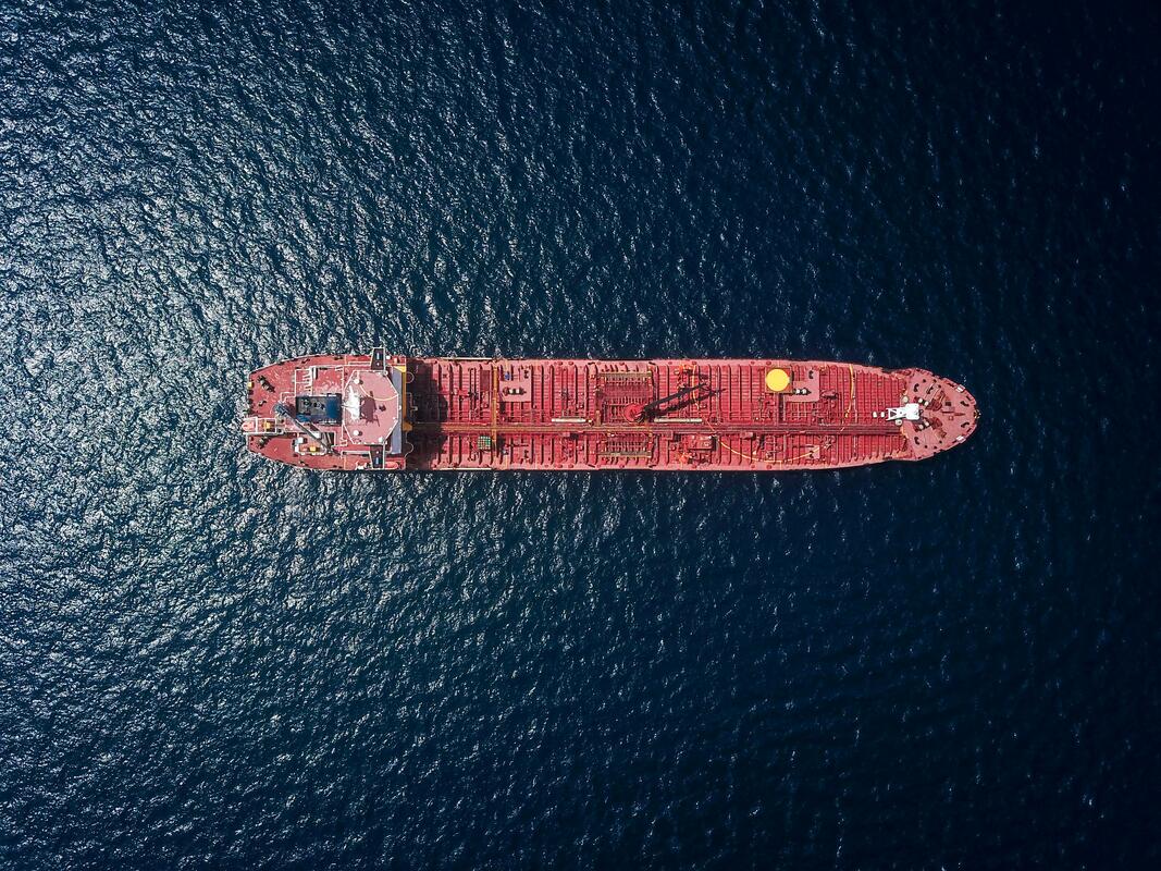 MAXWELL BROKER maritime expertise